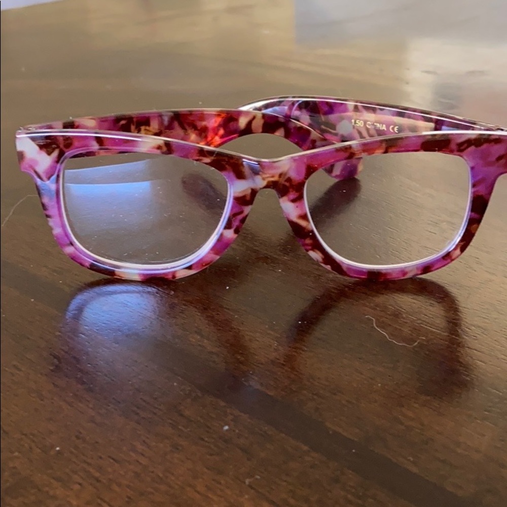 Betsy Johnson Readers 2.50